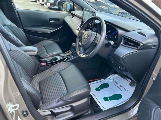 カローラツーリング ハイブリッド　ダブルバイビー５０ミリオンエディション　ＥＴＣ　バックカメラ　ナビ　ＴＶ　クリアランスソナー　オートクルーズコントロール　レーンアシスト　衝突被害軽減システム　アルミホイール　オートマチックハイビーム　ＬＥＤヘッドランプ　スマートキー（31枚目）