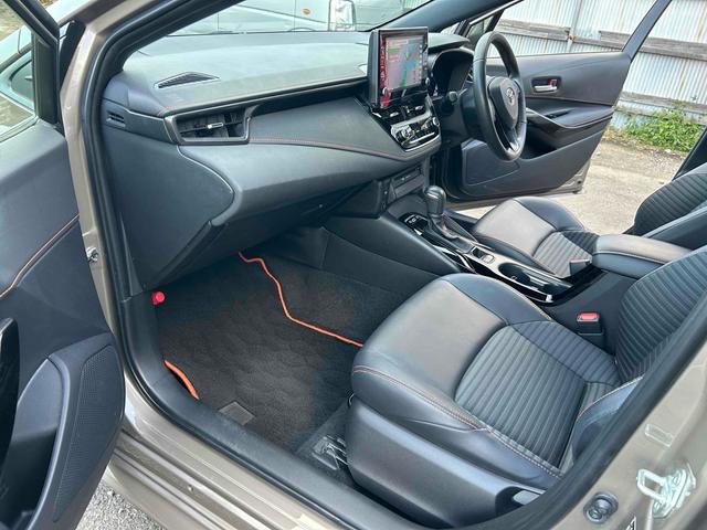 カローラツーリング ハイブリッド　ダブルバイビー５０ミリオンエディション　ＥＴＣ　バックカメラ　ナビ　ＴＶ　クリアランスソナー　オートクルーズコントロール　レーンアシスト　衝突被害軽減システム　アルミホイール　オートマチックハイビーム　ＬＥＤヘッドランプ　スマートキー（36枚目）