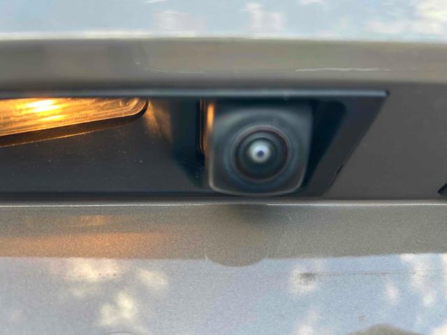 カローラツーリング ハイブリッド　ダブルバイビー５０ミリオンエディション　ＥＴＣ　バックカメラ　ナビ　ＴＶ　クリアランスソナー　オートクルーズコントロール　レーンアシスト　衝突被害軽減システム　アルミホイール　オートマチックハイビーム　ＬＥＤヘッドランプ　スマートキー（42枚目）