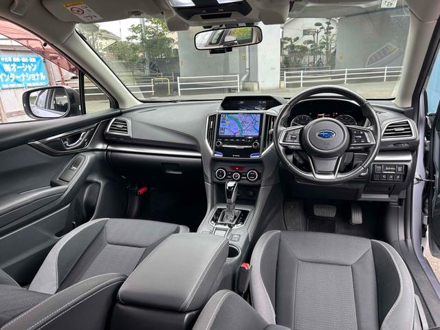 毎回座るフロントシート。運転席は必ず使用する部分ですので、座り心地が重要です！