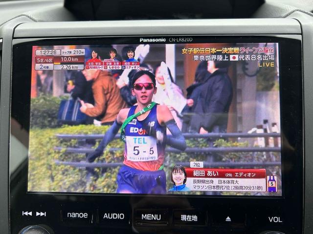 ＴＶ付きの車となっております。ドライブの合間の休憩中に気になる番組を見ることができます。
