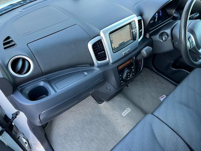 スペーシア Ｘ　リミテッド　スマートフォン連携ナビ装着車　両側電動スライドドア　衝突軽減ブレーキ　Ｂｌｕｅｔｏｏｔｈ　ワンセグＴＶ　バックモニター　ＥＴＣ２．０　　スマートキー　プッシュスタート　　シートヒーター（44枚目）