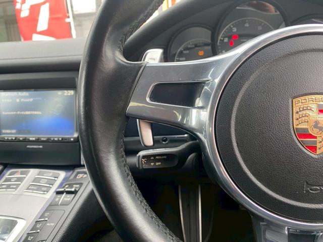 パナメーラ 　禁煙車　ＥＴＣ　クリアランスソナー　バックカメラ　ナビ　純正アルミホイール　オートライト　ＡＴ　シートヒーター　キーレスエントリー　アイドリングストップ　ＣＤ　ＤＶＤ再生　ＵＳＢ　Ｂｌｕｅｔｏｏｔｈ（50枚目）