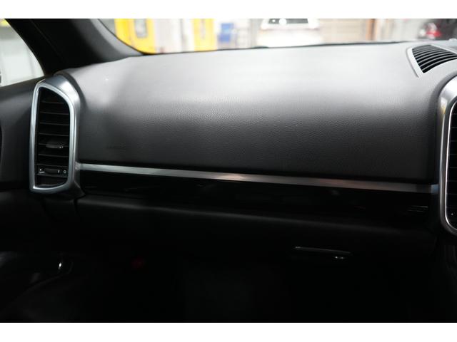 カイエン ベースグレード　Ｂｌｕｅｔｏｏｔｈ　レザーシート　シートヒーター　Ｂカメラ　ＴＶ（26枚目）