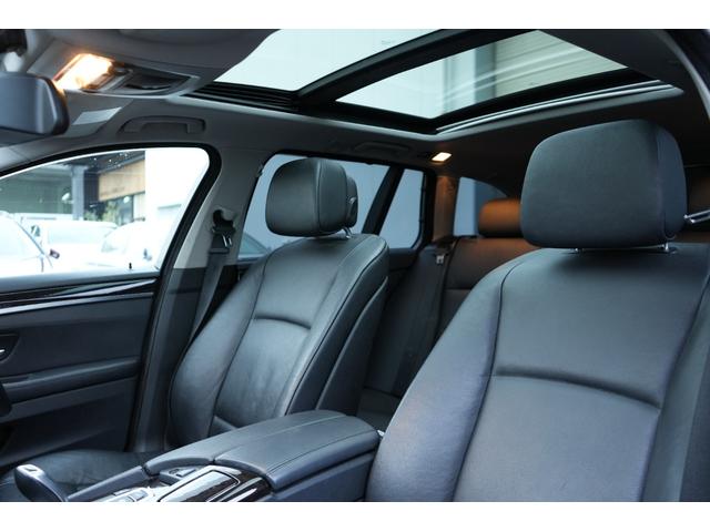 ５シリーズ ５３５ｉツーリング　パノラマサンルーフ　黒革　コンフォートＰＫＧ　走行中ＴＶ可能　レザーシート　パワーバックドア　ＥＴＣ　Ｂカメラ（16枚目）