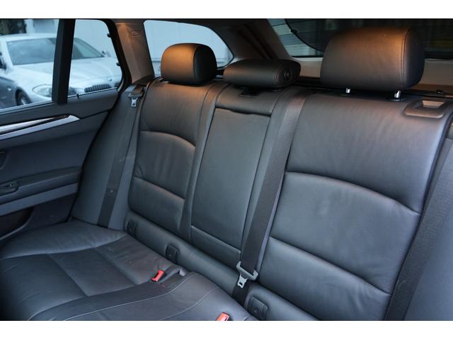 ５シリーズ ５３５ｉツーリング　パノラマサンルーフ　黒革　コンフォートＰＫＧ　走行中ＴＶ可能　レザーシート　パワーバックドア　ＥＴＣ　Ｂカメラ（17枚目）