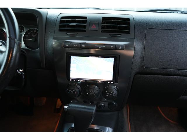 ハマーＨ３ 　タイプＧ　左ハンドル　サンルーフ　正規ディーラー車（保証書＆取説）　ツートンレザーシート　パワーシート　社外ナビ　Ｂｌｕｅｔｏｏｔｈ　Ｂカメラ　記録簿　ＴＶ（9枚目）