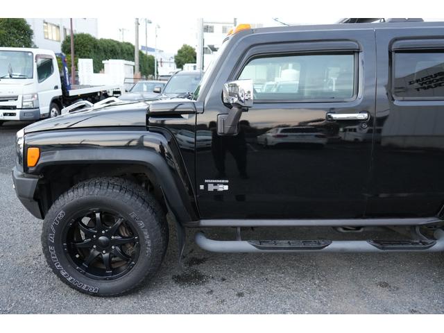 ハマーＨ３ 　タイプＧ　左ハンドル　サンルーフ　正規ディーラー車（保証書＆取説）　ツートンレザーシート　パワーシート　社外ナビ　Ｂｌｕｅｔｏｏｔｈ　Ｂカメラ　記録簿　ＴＶ（20枚目）