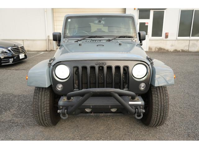 ジープ・ラングラーアンリミテッド アルティテュード 限定車 社外4本出しマフラー バンパーガード 社外リアバンパー 社外ナビBluetooth Bカメラ シートヒーター 社外サイドステップ ブラックレザーシート リアナンバープレート移植(30枚目)