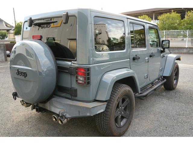 ジープ・ラングラーアンリミテッド アルティテュード 限定車 社外4本出しマフラー バンパーガード 社外リアバンパー 社外ナビBluetooth Bカメラ シートヒーター 社外サイドステップ ブラックレザーシート リアナンバープレート移植(32枚目)