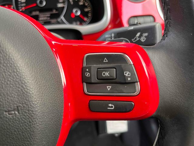 ザ・ビートル デザインレザーパッケージ　黒革　スピードセンサー対策済み　バックカメラカメラ　ＥＴＣ　ＴＶ　オートクルーズコントロール　７ＡＴ　シートヒーター　アルミホイール　ミュージックプレイヤー接続可　　Ｐステアリング　Ｐウィンドウ（33枚目）