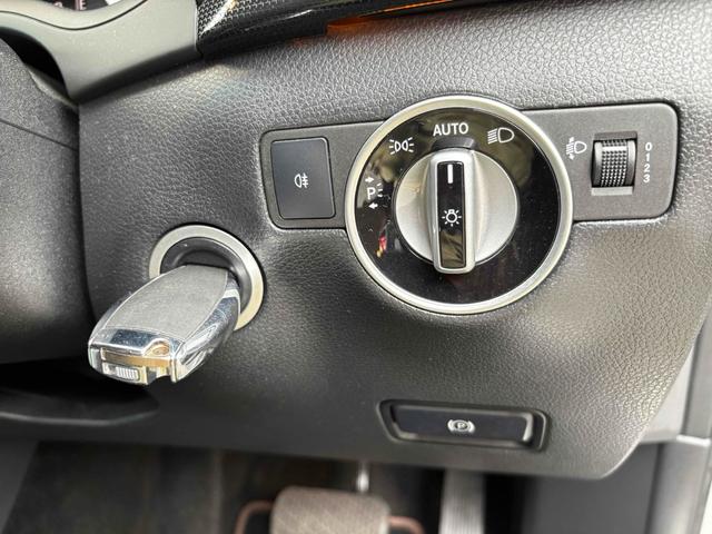 Ｂクラス Ｂ１８０　ブルーエフィシェンシー　バックカメラ　ＴＶ　アルミホイール　オートライト　キーレスエントリー　電動格納ミラー　ＡＴ　エアコン　パワーウィンドウ（7枚目）