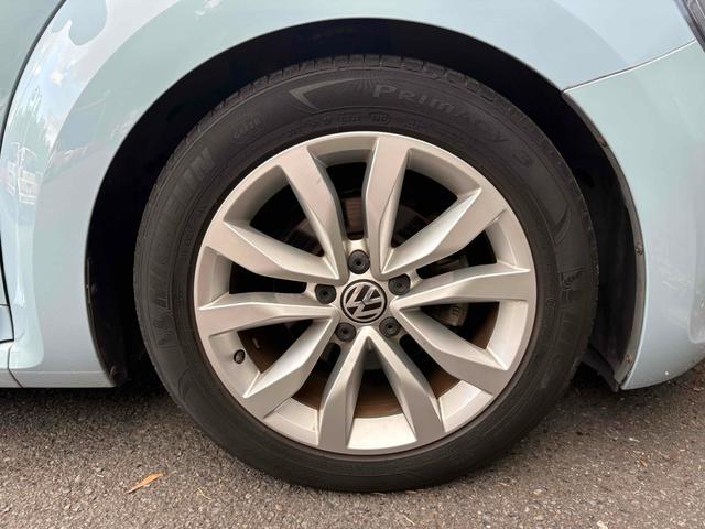 ザ・ビートル デザインレザーパッケージ　黒革　スピードセンサー対策済み　バックカメラカメラ　ＥＴＣ　ナビ　ＴＶ　７ＡＴ　シートヒーター　アルミホイール　ＣＤ　ＤＶＤ再生　ＵＳＢ　ミュージックプレイヤー接続可　Ｂｌｕｅｔｏｏｔｈ（66枚目）
