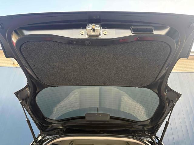 Ｎ－ＯＮＥ Ｇ・Ｌパッケージ　ＥＴＣ　バックカメラ　オートライト　ＨＩＤ　スマートキー　アイドリングストップ　電動格納ミラー　ベンチシート　ＣＶＴ　盗難防止システム　ＡＢＳ　ＥＳＣ　ＣＤ　ＵＳＢ　Ｂｌｕｅｔｏｏｔｈ　衝突安全ボディ（64枚目）