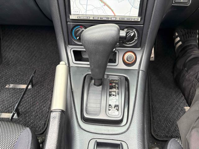 ロードスター SP オープンカー ETC ナビ AT キーレスエントリー アルミホイール 衝突安全ボディ ABS エアコン パワーステアリング パワーウィンドウ 車高調、 社外アルミ モモステアリング(8枚目)