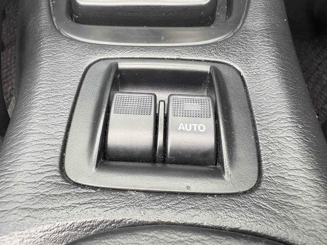 ロードスター SP オープンカー ETC ナビ AT キーレスエントリー アルミホイール 衝突安全ボディ ABS エアコン パワーステアリング パワーウィンドウ 車高調、 社外アルミ モモステアリング(9枚目)