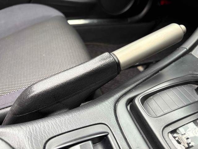 ロードスター SP オープンカー ETC ナビ AT キーレスエントリー アルミホイール 衝突安全ボディ ABS エアコン パワーステアリング パワーウィンドウ 車高調、 社外アルミ モモステアリング(10枚目)