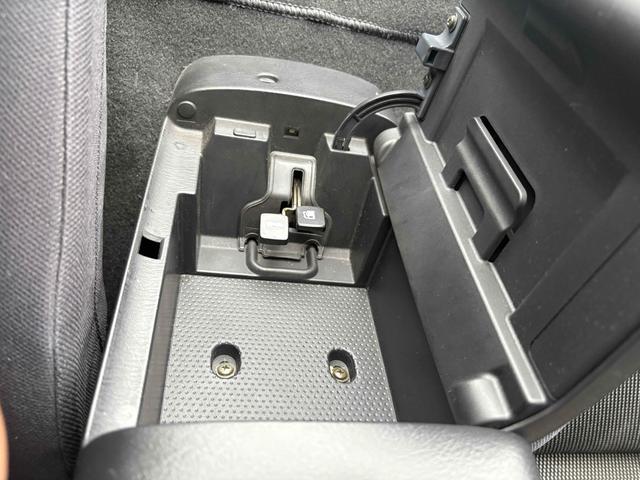 ロードスター SP オープンカー ETC ナビ AT キーレスエントリー アルミホイール 衝突安全ボディ ABS エアコン パワーステアリング パワーウィンドウ 車高調、 社外アルミ モモステアリング(41枚目)