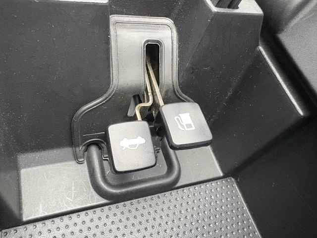 ロードスター SP オープンカー ETC ナビ AT キーレスエントリー アルミホイール 衝突安全ボディ ABS エアコン パワーステアリング パワーウィンドウ 車高調、 社外アルミ モモステアリング(42枚目)