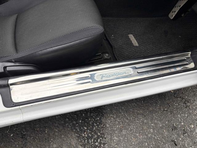 ロードスター SP オープンカー ETC ナビ AT キーレスエントリー アルミホイール 衝突安全ボディ ABS エアコン パワーステアリング パワーウィンドウ 車高調、 社外アルミ モモステアリング(57枚目)
