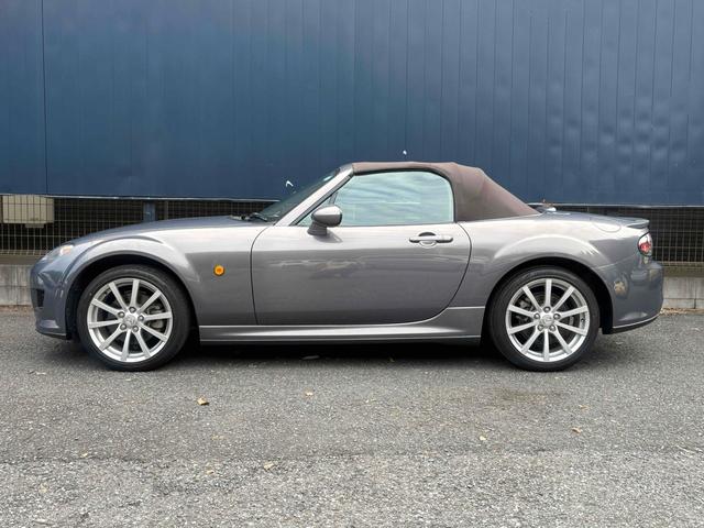 ロードスター ＲＳ　オープンカー　ドライブレコーダー　ＥＴＣ　バックカメラ　ＨＩＤ　ＭＴ　キーレスエントリー　アルミホイール　盗難防止システム　衝突安全ボディ　ＡＢＳ　Ｂｌｕｅｔｏｏｔｈ　エアコン　パワーステアリング（67枚目）