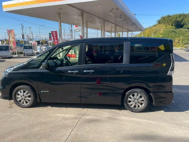 セレナ ｅ－パワー　ハイウェイスターＶ　純正ナビ　全方位モニター　フリップダウンリヤモニター　両側パワースライドドア　ＬＥＤヘッドライト　純正アルミホイール　ＥＴＣ　ドライブレコーダー（4枚目）