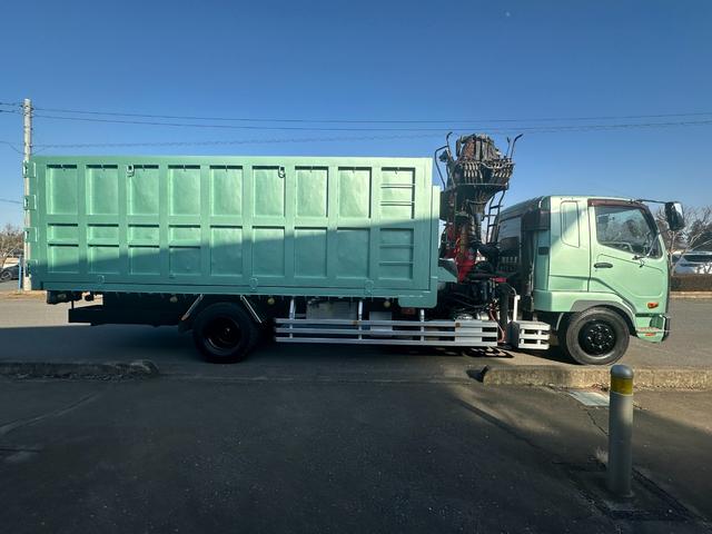 ファイター 　ＭＴ　後輪ダブル　ＥＴＣ　バックカメラ　エアコン　パワーウィンドウ　運転席エアバッグ（4枚目）