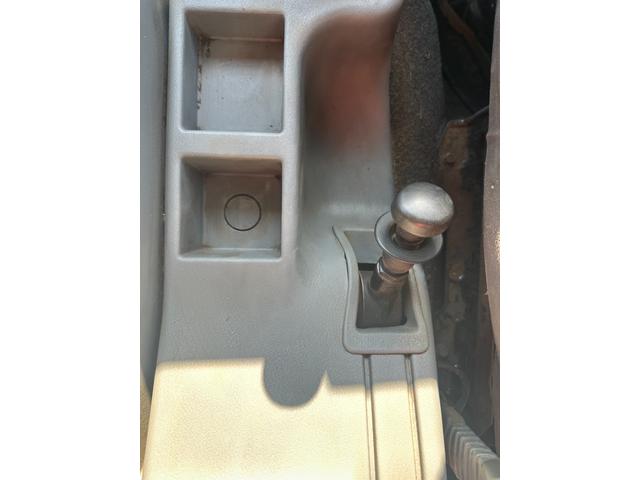 ファイター 　ＭＴ　後輪ダブル　ＥＴＣ　バックカメラ　エアコン　パワーウィンドウ　運転席エアバッグ（18枚目）