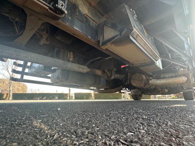 ファイター 　ＭＴ　後輪ダブル　ＥＴＣ　バックカメラ　エアコン　パワーウィンドウ　運転席エアバッグ（44枚目）