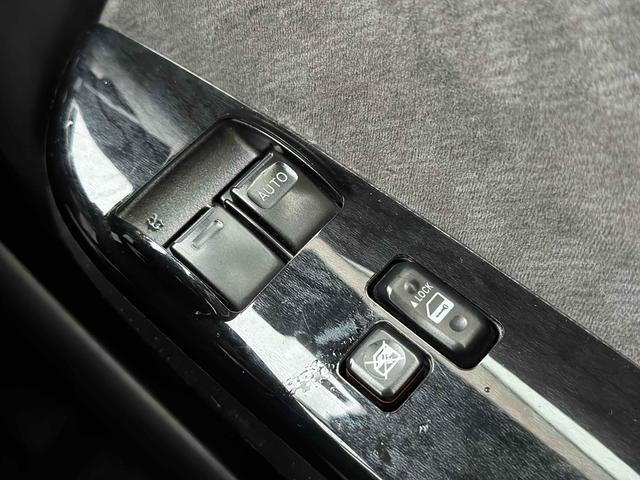 ハイエースワゴン GL ETC ナビ TV 電動スライドドア オートライト 電動格納ミラー 後席モニター AT Bluetooth 100V電源 エアコン(33枚目)