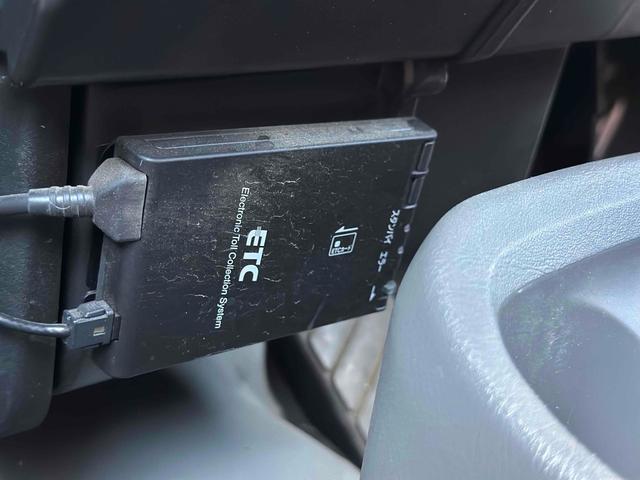 クリッパーバン GL AT ETC ナビ 両側スライドドア ABS エアコン パワーウィンドウ 運転席エアバッグ 助手席エアバッグ カセット(28枚目)