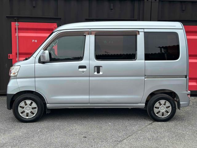 ハイゼットカーゴ クルーズSAIII 軽バン AT 衝突被害軽減システム クリアランスソナー ETC 両側スライドドア アイドリングストップ 電動格納ミラー オートマチックハイビーム ESC エアコン パワーウィンドウ 運転席エアバッグ(8枚目)