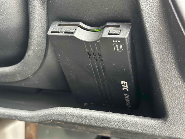 ハイゼットカーゴ クルーズSAIII 軽バン AT 衝突被害軽減システム クリアランスソナー ETC 両側スライドドア アイドリングストップ 電動格納ミラー オートマチックハイビーム ESC エアコン パワーウィンドウ 運転席エアバッグ(24枚目)