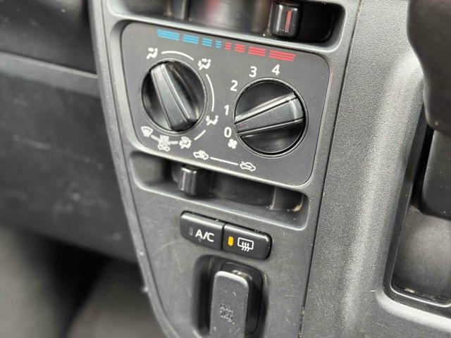 ハイゼットカーゴ クルーズSAIII 軽バン AT 衝突被害軽減システム クリアランスソナー ETC 両側スライドドア アイドリングストップ 電動格納ミラー オートマチックハイビーム ESC エアコン パワーウィンドウ 運転席エアバッグ(26枚目)