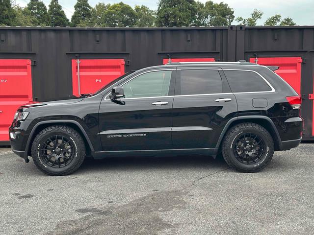 ジープ・グランドチェロキー リミテッド　ドライブレコーダー　バックカメラ　クリアランスソナー　レーンアシスト　パワーシート　パークアシスト　ナビ　アルミホイール　スマートキー　アイドリングストップ　シートヒーター　ＣＶＴ　ＵＳＢ（7枚目）