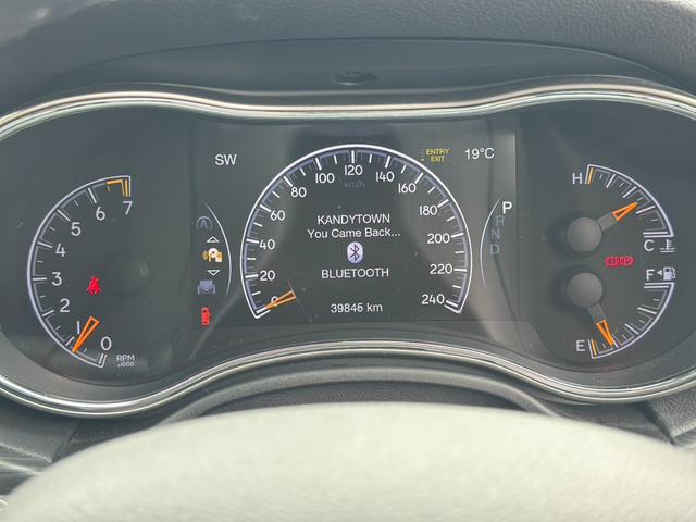 ジープ・グランドチェロキー リミテッド　ドライブレコーダー　バックカメラ　クリアランスソナー　レーンアシスト　パワーシート　パークアシスト　ナビ　アルミホイール　スマートキー　アイドリングストップ　シートヒーター　ＣＶＴ　ＵＳＢ（18枚目）