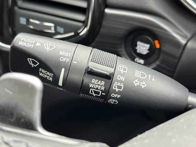 ジープ・グランドチェロキー リミテッド　ドライブレコーダー　バックカメラ　クリアランスソナー　レーンアシスト　パワーシート　パークアシスト　ナビ　アルミホイール　スマートキー　アイドリングストップ　シートヒーター　ＣＶＴ　ＵＳＢ（19枚目）