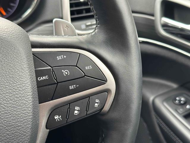 ジープ・グランドチェロキー リミテッド　ドライブレコーダー　バックカメラ　クリアランスソナー　レーンアシスト　パワーシート　パークアシスト　ナビ　アルミホイール　スマートキー　アイドリングストップ　シートヒーター　ＣＶＴ　ＵＳＢ（21枚目）