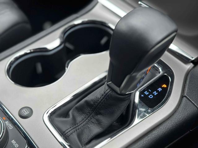 ジープ・グランドチェロキー リミテッド　ドライブレコーダー　バックカメラ　クリアランスソナー　レーンアシスト　パワーシート　パークアシスト　ナビ　アルミホイール　スマートキー　アイドリングストップ　シートヒーター　ＣＶＴ　ＵＳＢ（27枚目）