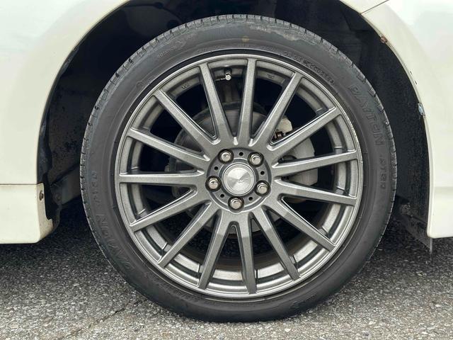 プリウス Ｓ　ＬＥＤエディション　ＥＴＣ　バックカメラ　ナビ　ＴＶ　アルミホイール　オートライト　ヘッドライトウォッシャー　ＣＶＴ　電動格納ミラー　エアコン　パワーステアリング　パワーウィンドウ（5枚目）