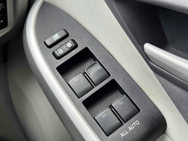 プリウス Ｓ　ＬＥＤエディション　ＥＴＣ　バックカメラ　ナビ　ＴＶ　アルミホイール　オートライト　ヘッドライトウォッシャー　ＣＶＴ　電動格納ミラー　エアコン　パワーステアリング　パワーウィンドウ（25枚目）