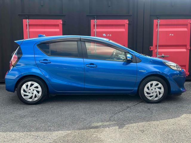 アクア Ｓ　ドライブレコーダー　ＥＴＣ　バックカメラ　ナビ　ＴＶ　レーンアシスト　衝突被害軽減システム　オートマチックハイビーム　オートライト　スマートキー　電動格納ミラー　ＣＶＴ　盗難防止システム（7枚目）