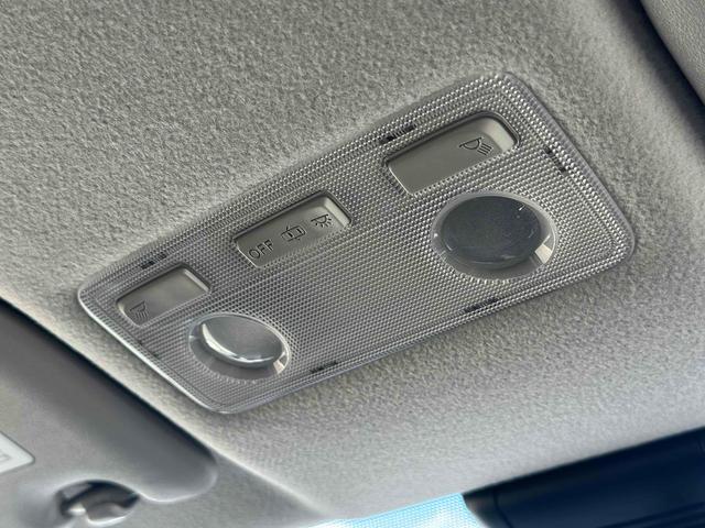 アクア Ｓ　ドライブレコーダー　ＥＴＣ　バックカメラ　ナビ　ＴＶ　レーンアシスト　衝突被害軽減システム　オートマチックハイビーム　オートライト　スマートキー　電動格納ミラー　ＣＶＴ　盗難防止システム（23枚目）