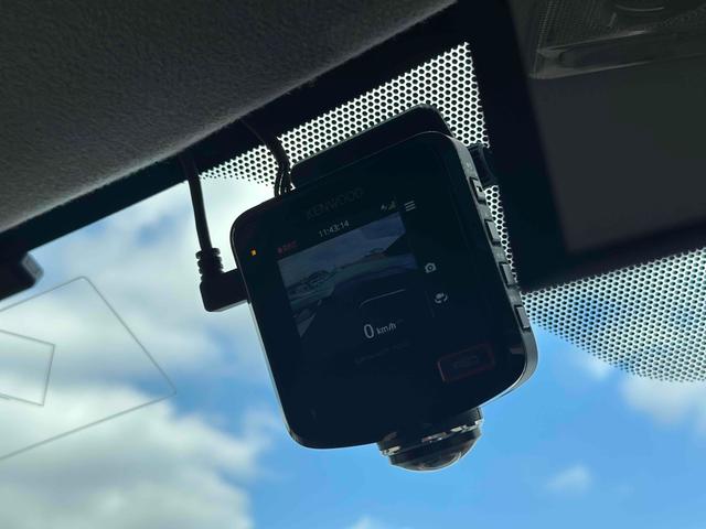 アクア Ｓ　ドライブレコーダー　ＥＴＣ　バックカメラ　ナビ　ＴＶ　レーンアシスト　衝突被害軽減システム　オートマチックハイビーム　オートライト　スマートキー　電動格納ミラー　ＣＶＴ　盗難防止システム（24枚目）