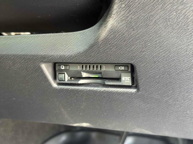 アクア Ｓ　ドライブレコーダー　ＥＴＣ　バックカメラ　ナビ　ＴＶ　レーンアシスト　衝突被害軽減システム　オートマチックハイビーム　オートライト　スマートキー　電動格納ミラー　ＣＶＴ　盗難防止システム（31枚目）