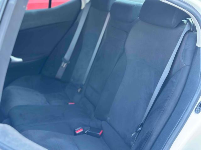 ＩＳ ＩＳ２５０　ＥＴＣ　オートクルーズコントロール　バックカメラ　ナビ　アルミホイール　オートライト　ＣＶＴ　スマートキー　電動格納ミラー　パワーシート　ＣＤ　ＵＳＢ　ミュージックプレイヤー接続可　ＥＳＣ　エアコン（14枚目）