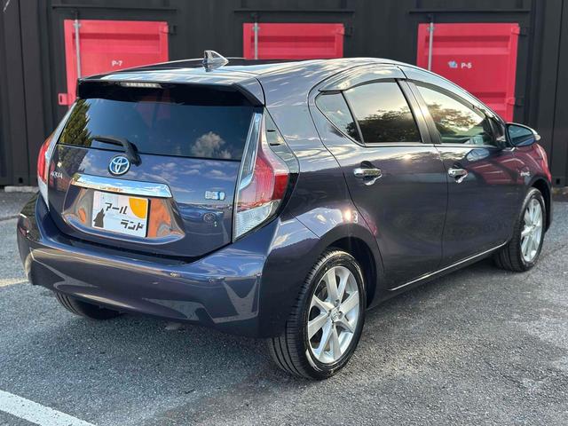 アクア S ビューティーPKG・LEDヘッドランプPKG・シャイニーデコレーションPKG・ツーリングPKG16インチアルミホイール/シートヒーター/ETC/バックカメラ/Bluetooth/スマートキー(2枚目)