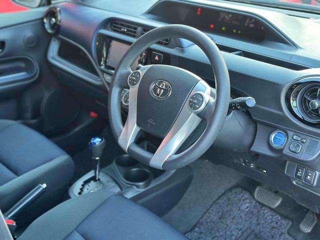 アクア S ビューティーPKG・LEDヘッドランプPKG・シャイニーデコレーションPKG・ツーリングPKG16インチアルミホイール/シートヒーター/ETC/バックカメラ/Bluetooth/スマートキー(18枚目)