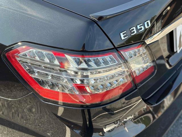 Ｅクラス 　バックカメラ　ナビ　ＴＶ　クリアランスソナー　オートクルーズコントロール　ＡＴ　サンルーフ　オートライト　スマートキー　電動格納ミラー　シートヒーター　アルミホイール　パワーシート　エアコン（5枚目）