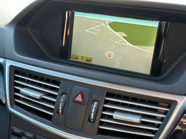 Ｅクラス 　バックカメラ　ナビ　ＴＶ　クリアランスソナー　オートクルーズコントロール　ＡＴ　サンルーフ　オートライト　スマートキー　電動格納ミラー　シートヒーター　アルミホイール　パワーシート　エアコン（29枚目）